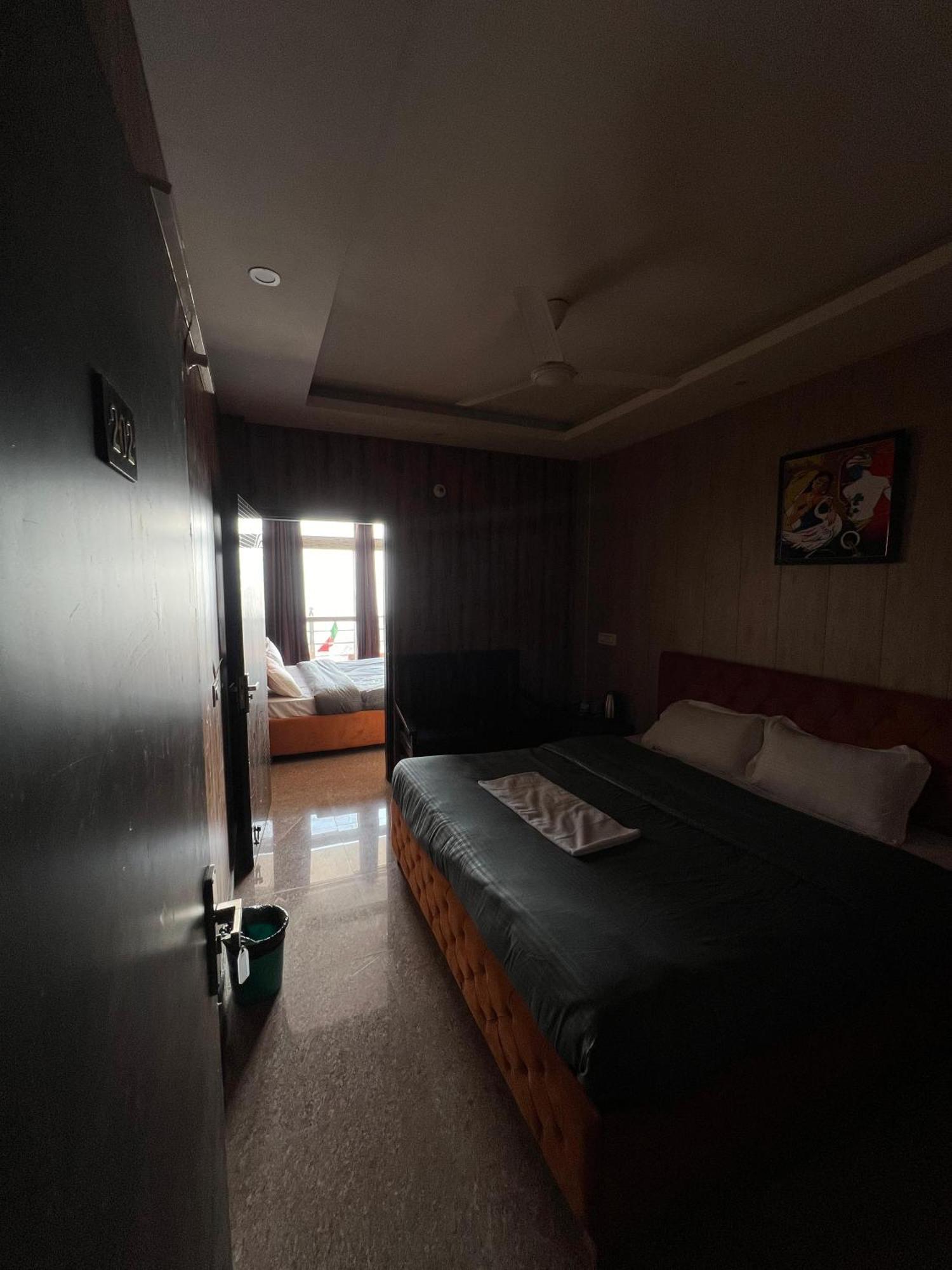 Hotel Mussoorie Gold Mary Bilik gambar